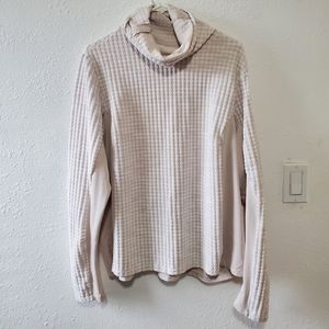 NikePro Hyperwarm Cowl Neck Textured Pullover